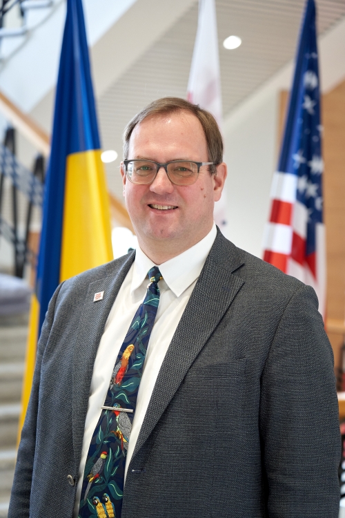 Dr. Volodymyr  Vakhitov